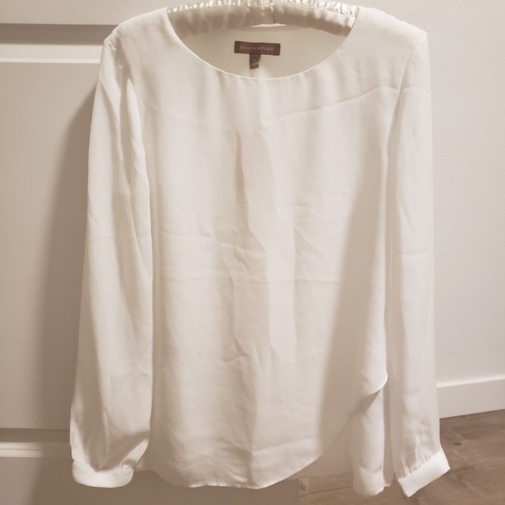 NWT) BANANA REPUBLIC BLOUSE SIZE S PETITE